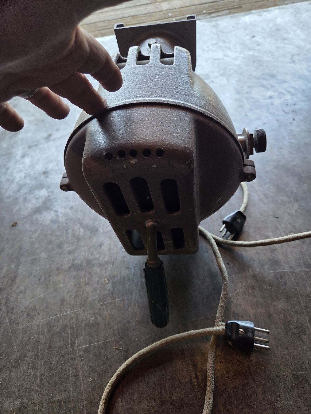 Lampade: Bühnenscheinwerfer – Usato da Herisau venduto da Strahlkraft 2
