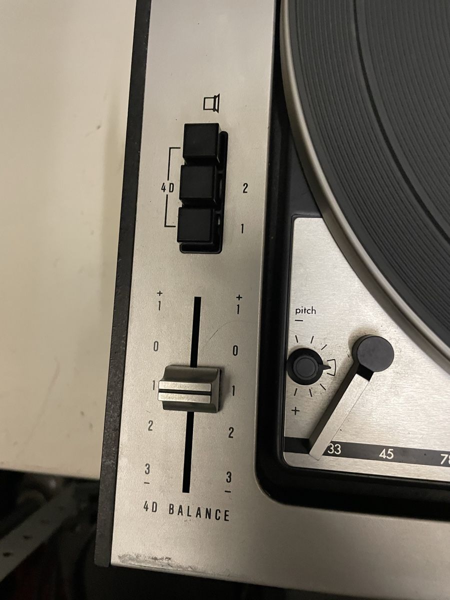 Grundig Radio: Grundig Center  – Usato da Oftringen venduto da Jradioman 4