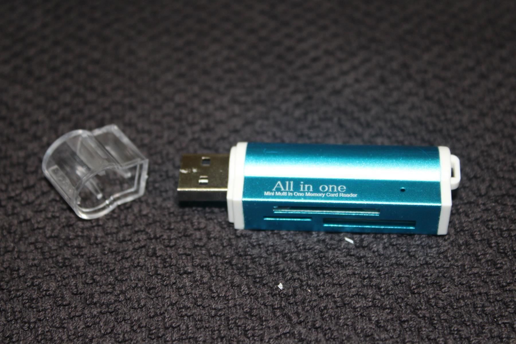 Lettori di schede: USB Externer Flash Speicher karten leser – Nuovo (secondo la descrizione) da Kirchdorf AG venduto da Apost008