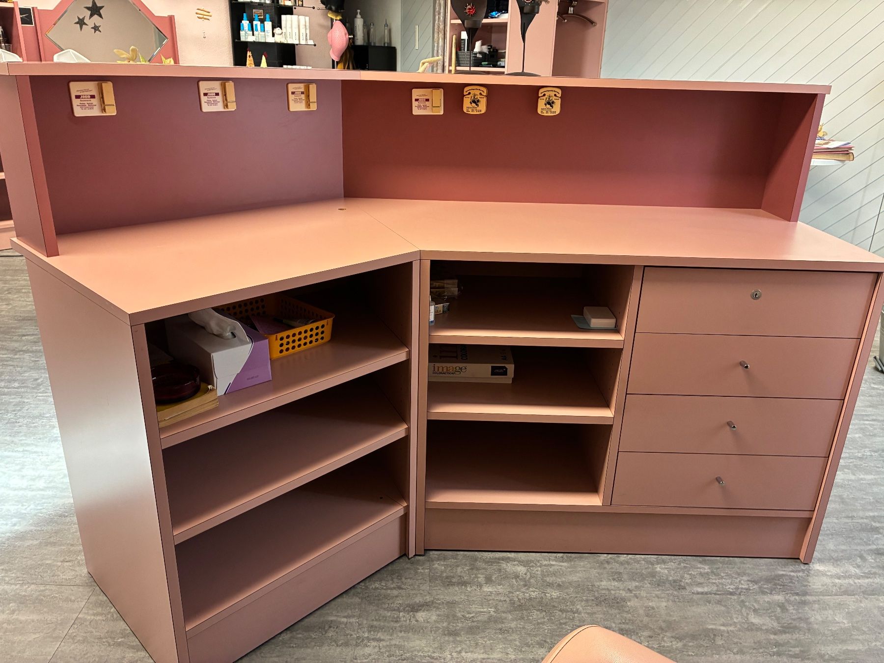 Allestimento di negozi e stand fieristici: Coiffeur- Korpus- Ladentheke – Usato da Frick venduto da sandra037 1