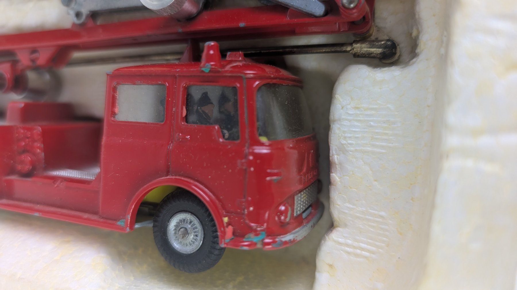 Corgi Toys Modellini d'auto: Corgi Toys Simon Snorkel Fire Engine - Top – Usato da Zürich venduto da axolottchen 3