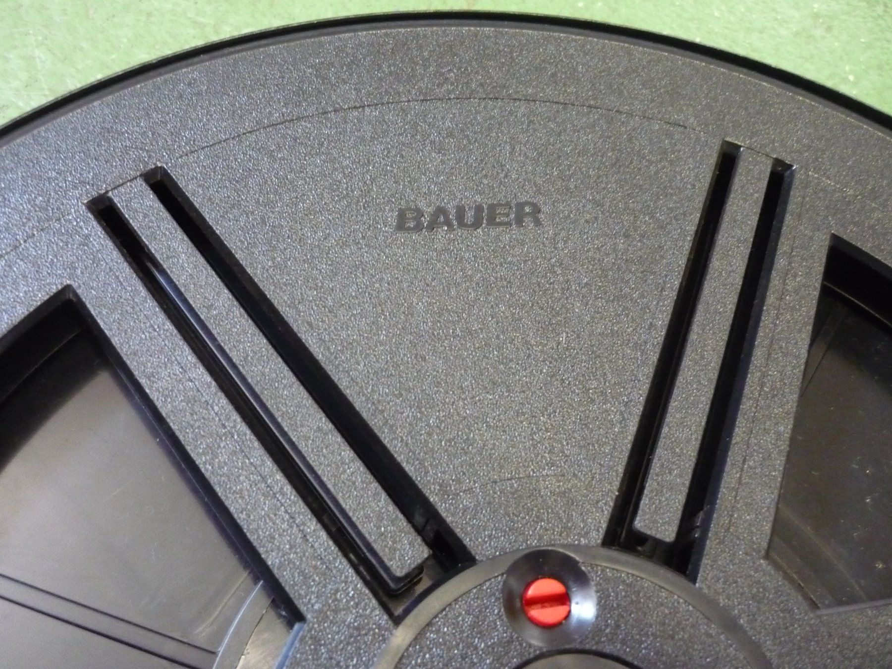 Apparecchi a nastro: Bauer Plastikspule mit Schutzhülle 26.5cm – Usato da Beringen venduto da Flatretriever 2