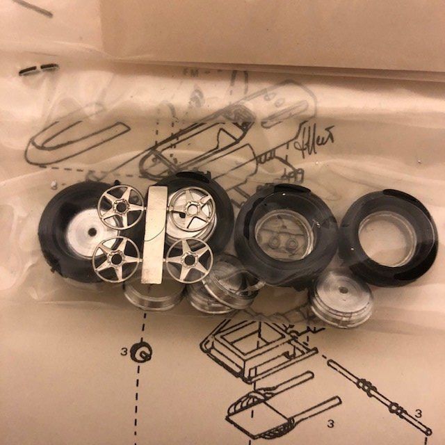 Ferrari Modellautos: FDS-Kit Ferrari – Neu (gemäss Beschreibung) aus Muttenz von Gucci2005 4