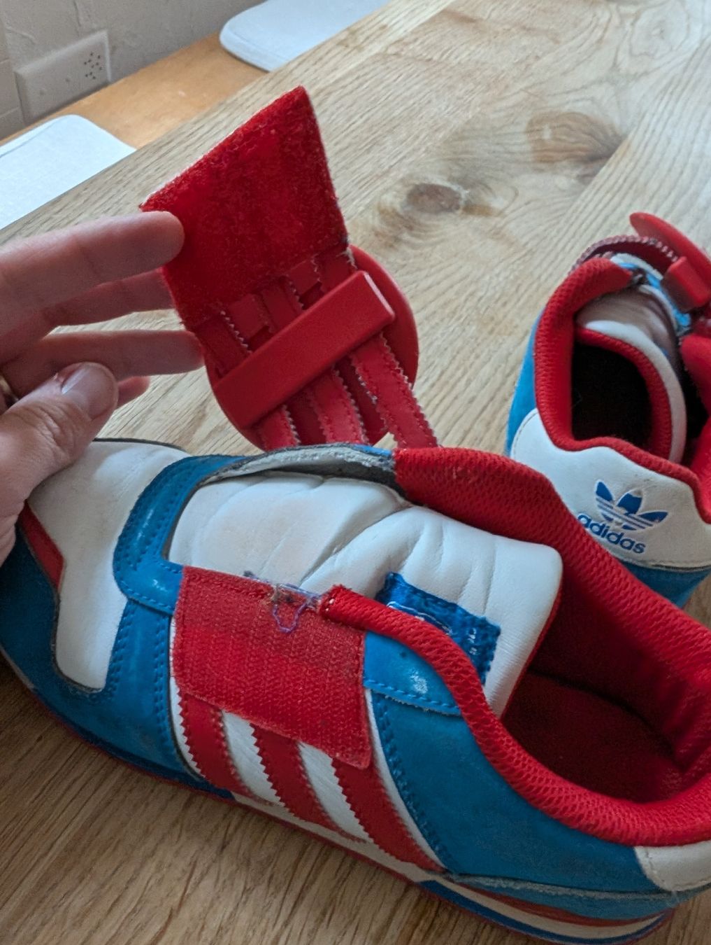 Adidas Scarpe per ragazzi: Adidas Captain America, Gr. 35 – Usato da Winterthur venduto da voan 3