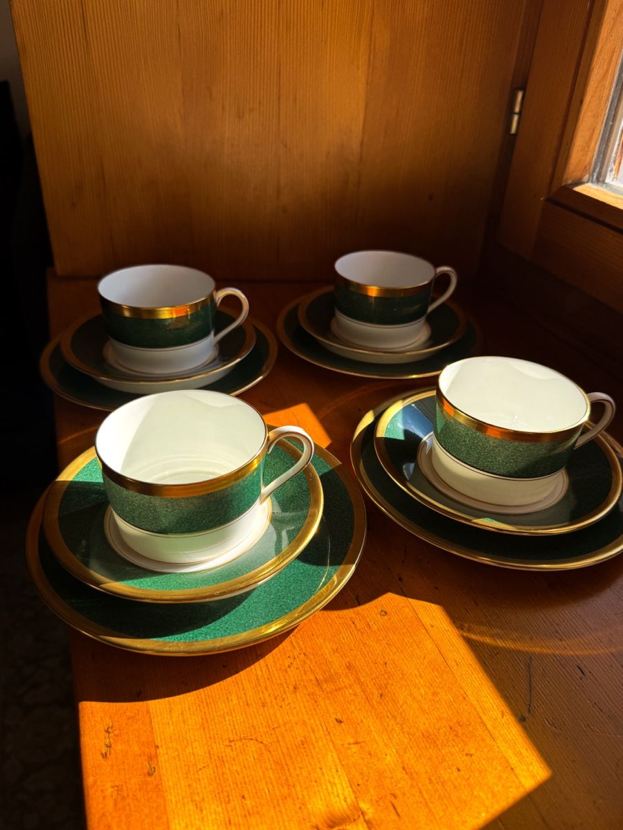 Tazze: Élégant ensemble Coalport composé – Usato da Le Sentier venduto da CannelleVintage13 7