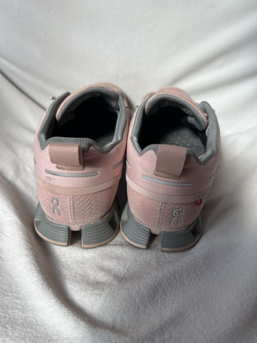 On Damenschuhe: On (Modell On Cloud Waterproof – Neu (gemäss Beschreibung) aus Mörel von Emozia 3