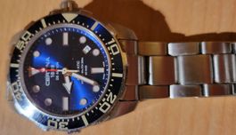 Certina DS Action Automatik Uhr blaue Luenette Herren