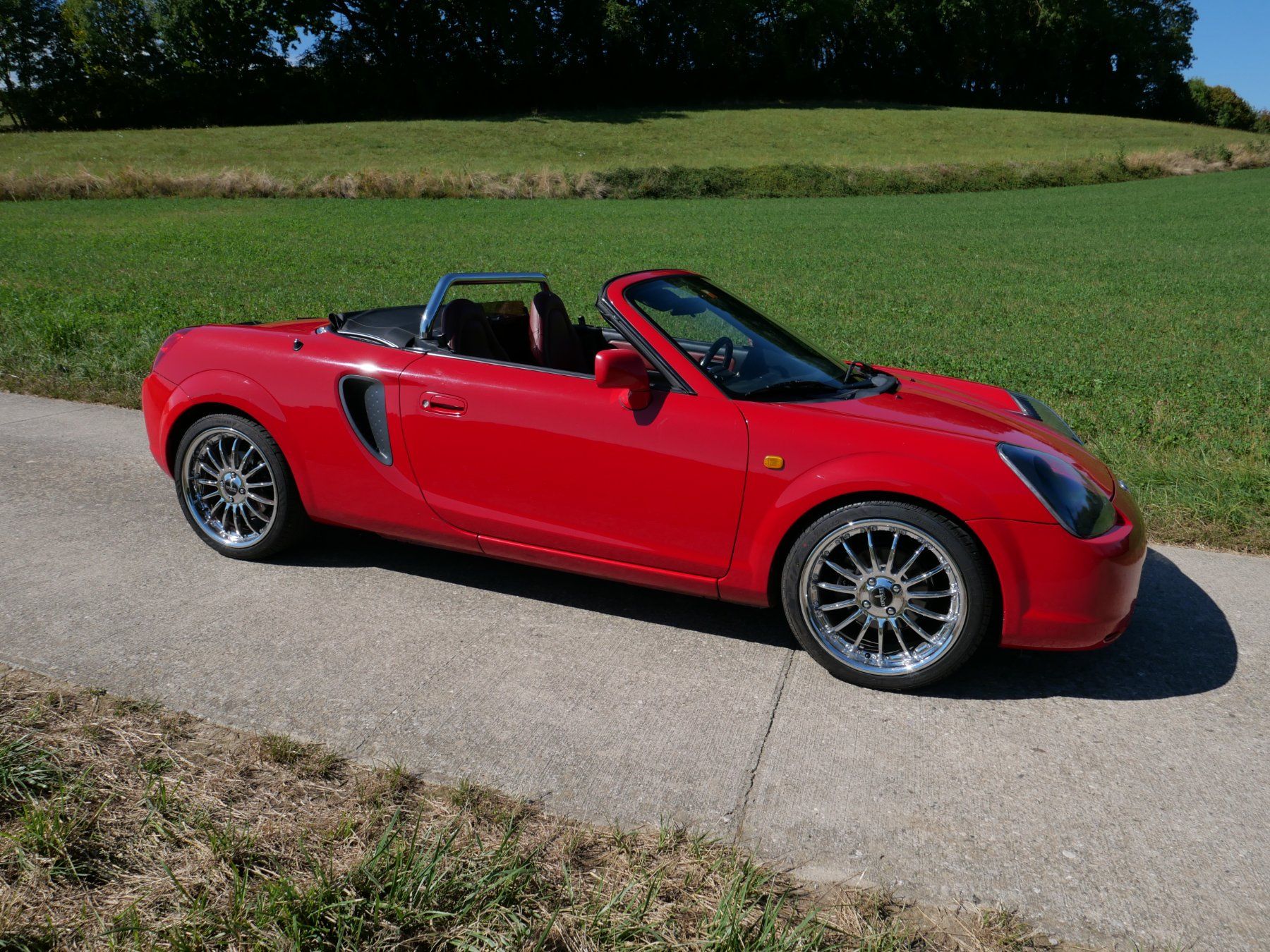 Toyota Automobili: Toyota MR-2 – Usato da Morges venduto da Sgo_nbz7 1