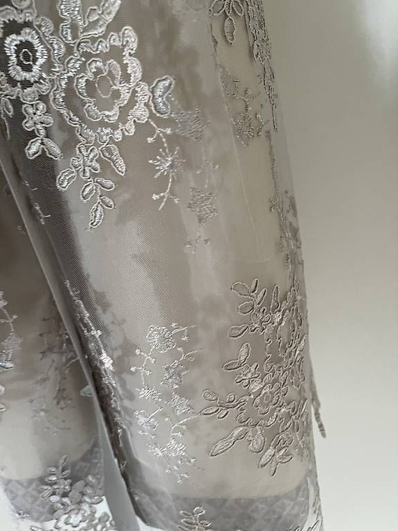 Vestiti: Edles Designer Dirndl mit Spitzen beige – Usato da Winterthur venduto da uri55 3