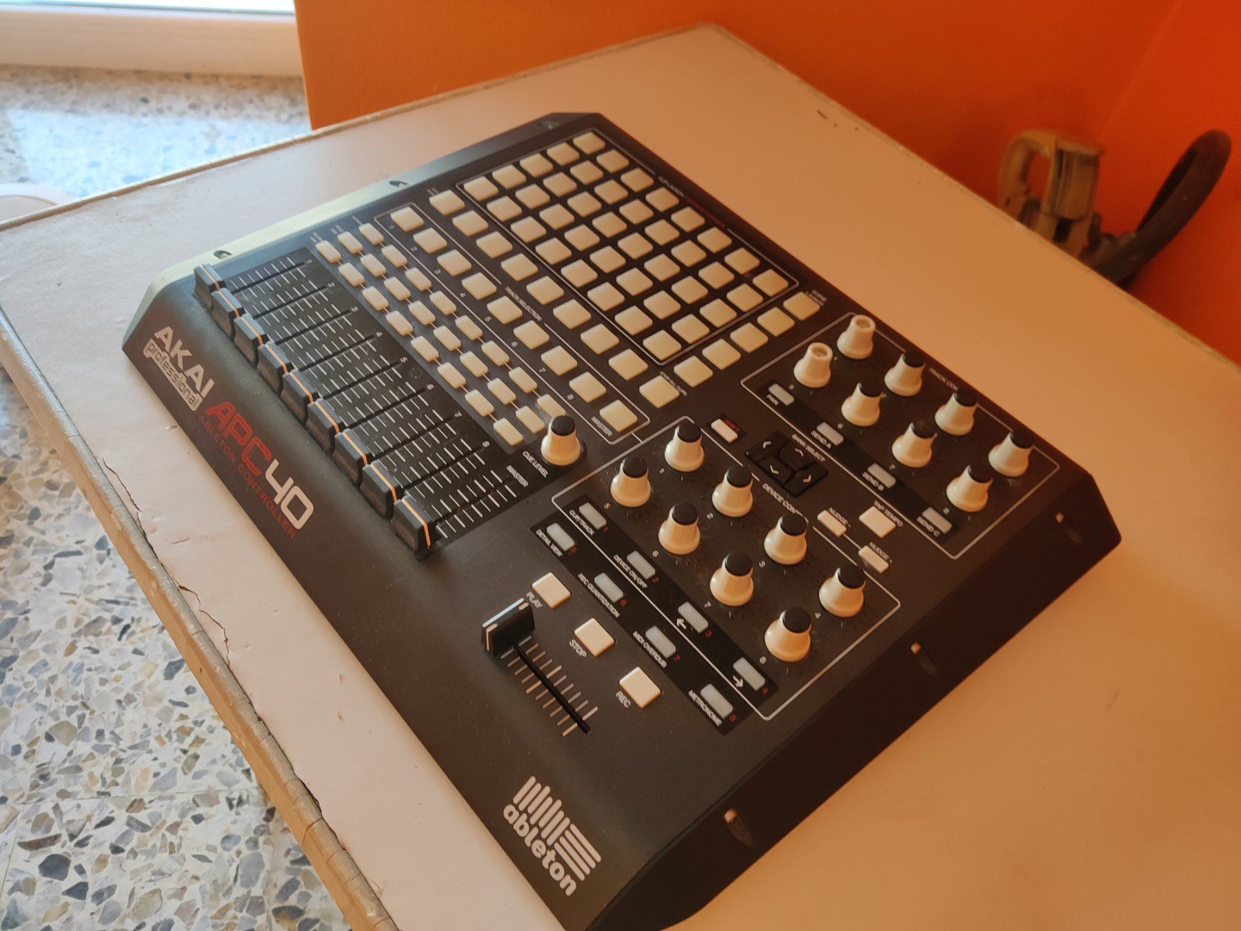 Akai Strumenti musicali: Akai Pro APC40 Ableton Controller – Usato da Viganello venduto da XTECHSTOREX 4