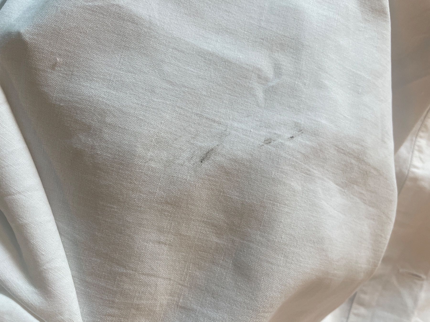 Biancheria da letto: Altes Leinen mit Monogramm Leintuch – Usato da Bellach venduto da cosmoderm 2