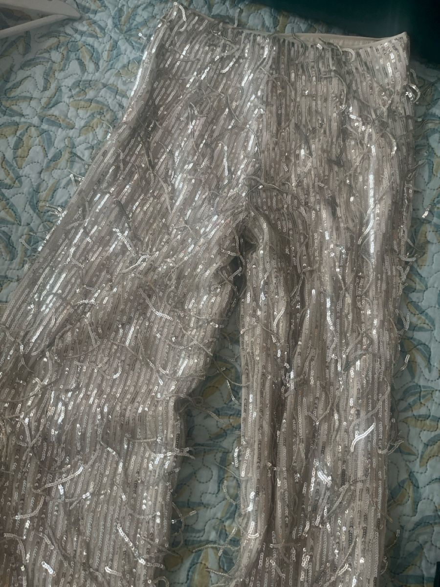 Guess Pantaloni: Pantalone Guess boutique nuovo  – Usato da Etoy venduto da rom_r8cx