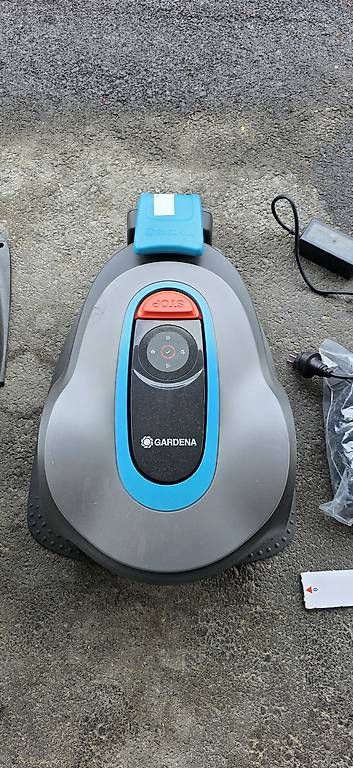 Rasenmäher: Tondeuse robot Gardena Sileno Minimo + Garage – Gebraucht aus Bouveret von bfvmafra