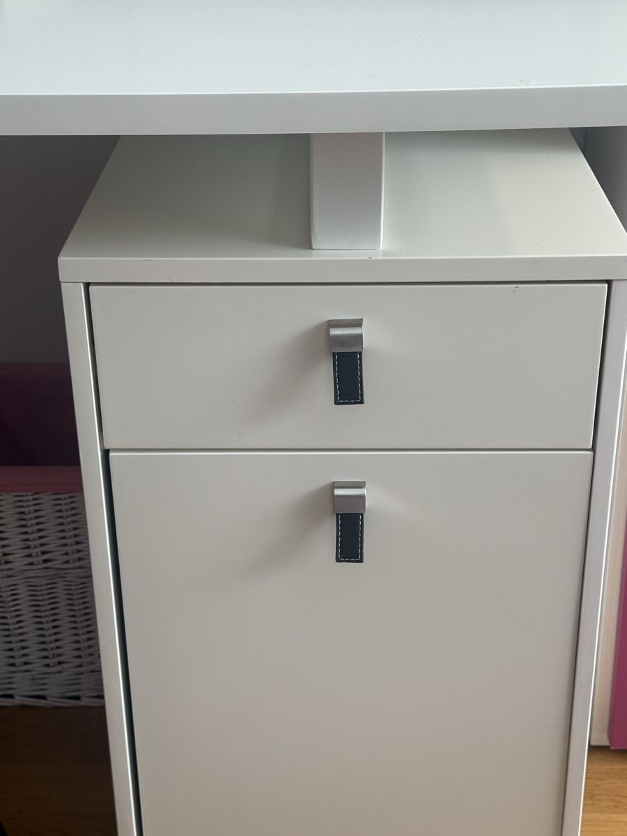 Bureaux: Bureau + Chaise de bureau  – Neuf (Voir description) à Chêne-Bougeries par nee_f2v7 7