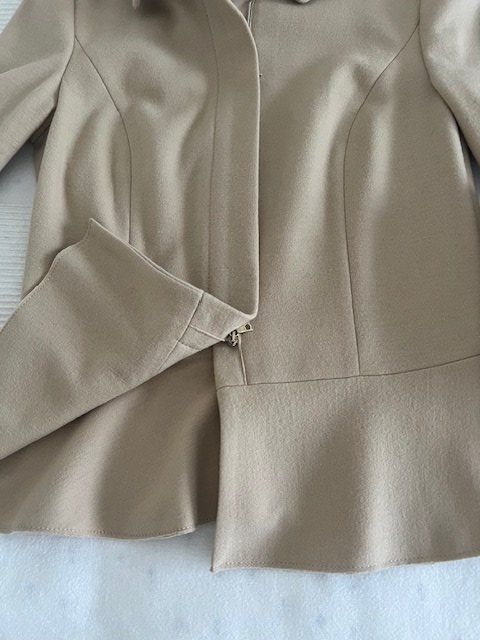 Marc Cain Jacken: "MARCCAIN" Blazer Gr. N 2 = 36 – Neu (gemäss Beschreibung) aus Walenstadt von ricamul 4