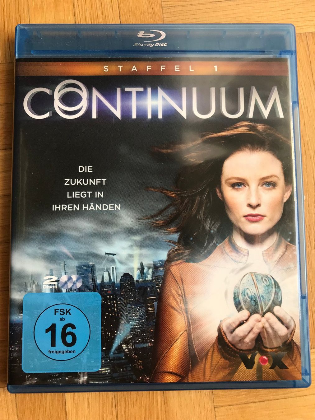 Tutti i DVDs: Continuum - Staffel 1 - Blu-ray – Nuovo (secondo la descrizione) da Zürich venduto da Malcom