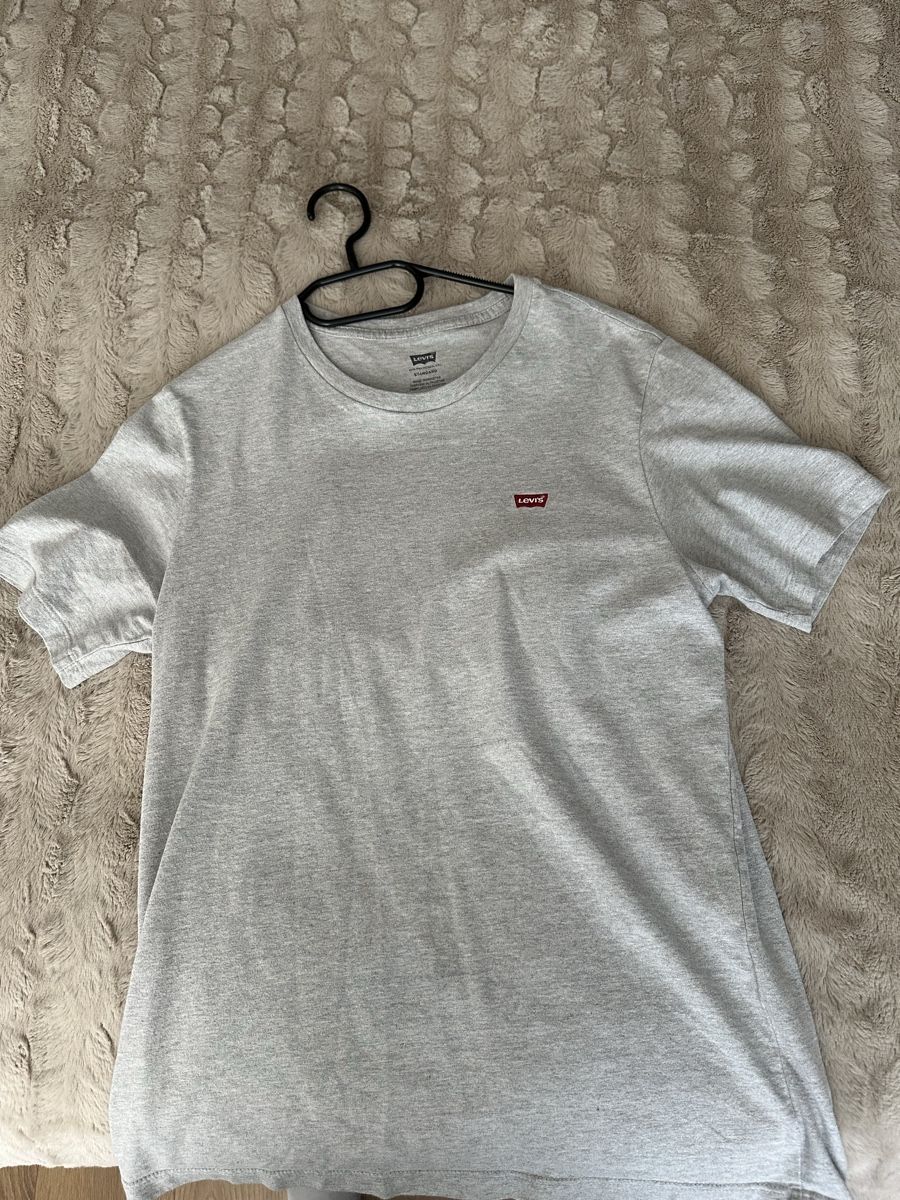 Levi's T-shirts: Levis Tshirt – Neuf (Voir description) à Wattwil par betsar.13