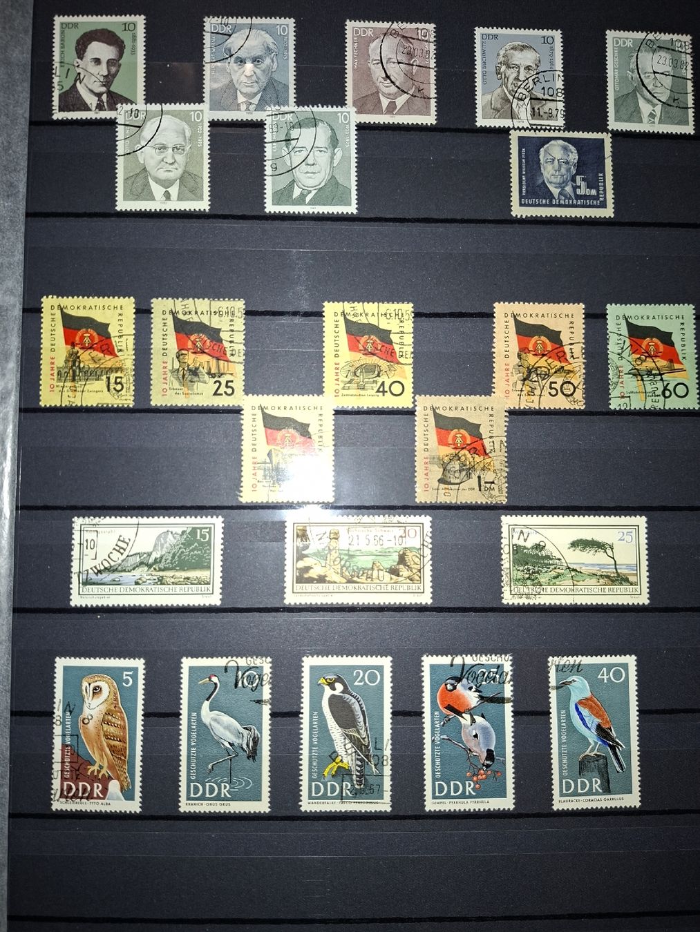 Tutti i francobolli: Briefmarkensammlung DDR  – Usato da Balgach venduto da SIMEON27 4