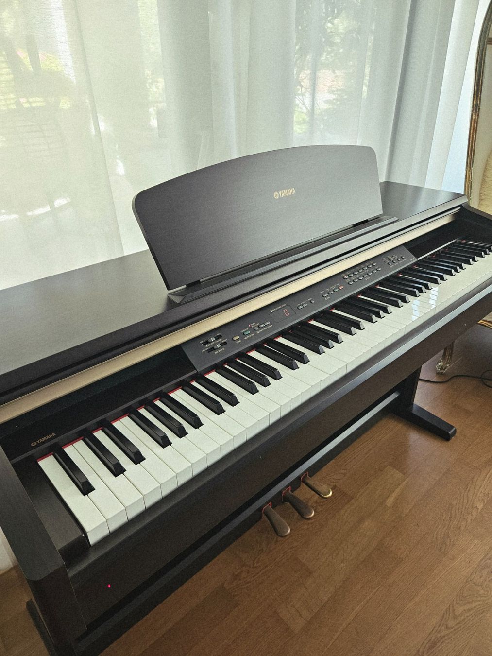 Yamaha Strumenti musicali: E-Piano Yamaha Arius YDP-223 E – Usato da Cham venduto da nimic01 2