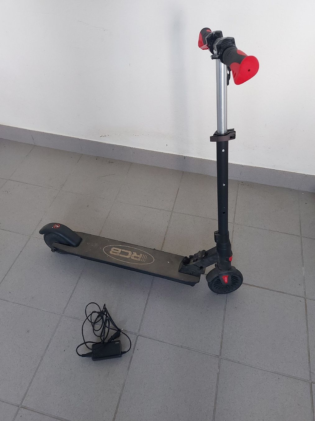 Scooter: RCB electric scooter – Usato da Zürich venduto da ari_wrn8