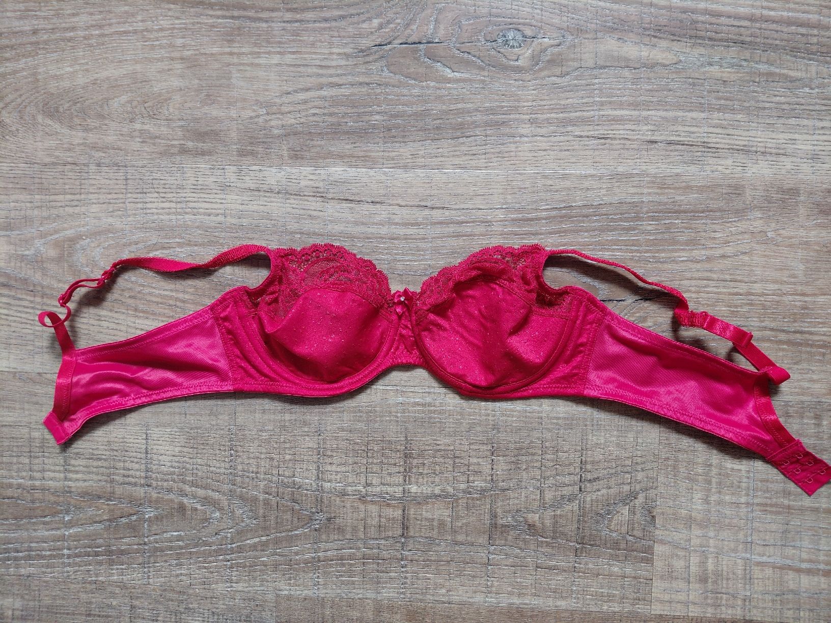 Hunkemöller Autres dessous: Damen BH Grösse 80C  – Neuf (Voir description) à Balsthal par Leila_Luna