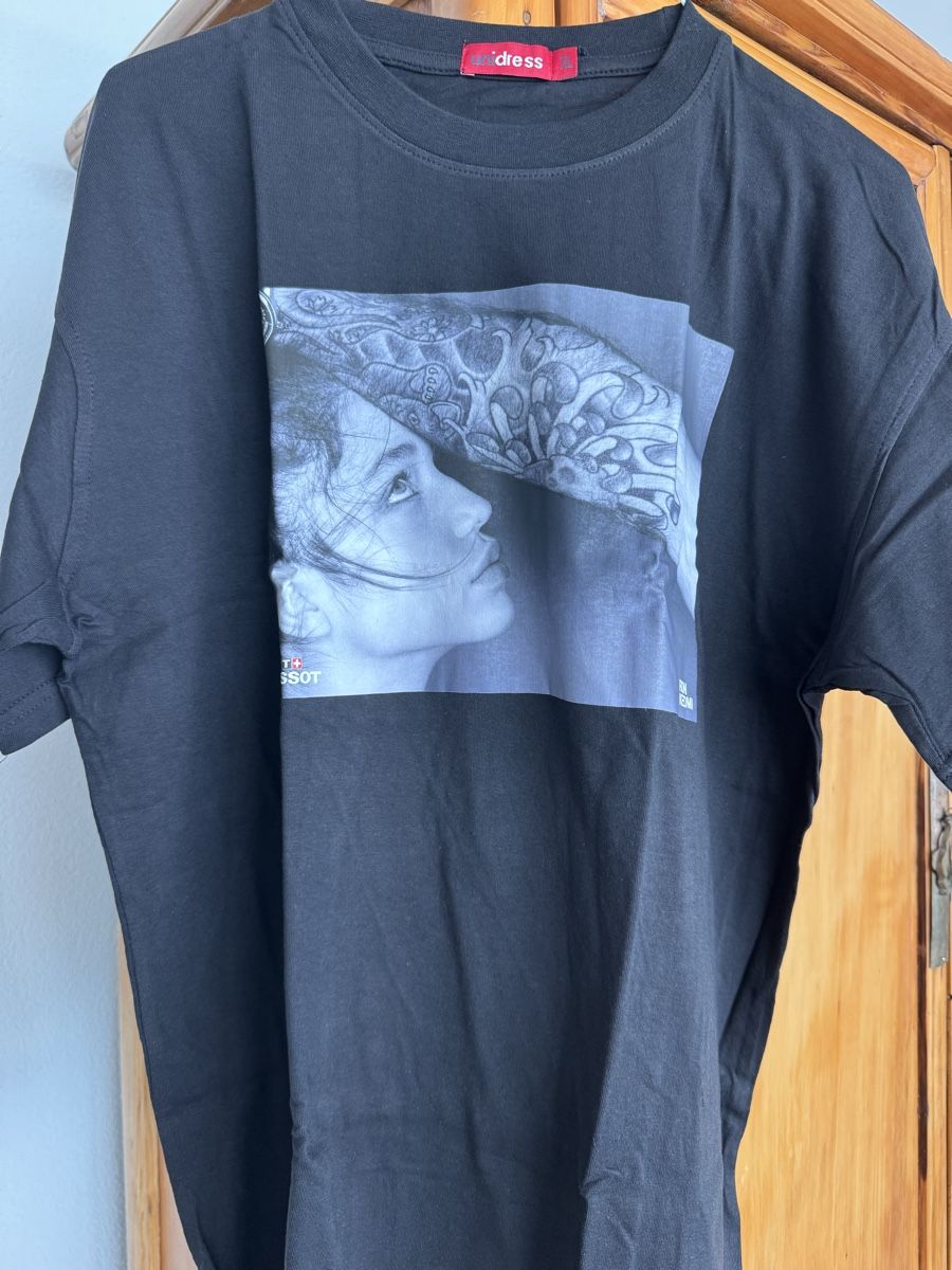 T-shirts: T-Shirts von unidress  – Neuf avec emballage d'origine à Lugnorre par ulr_lqc6