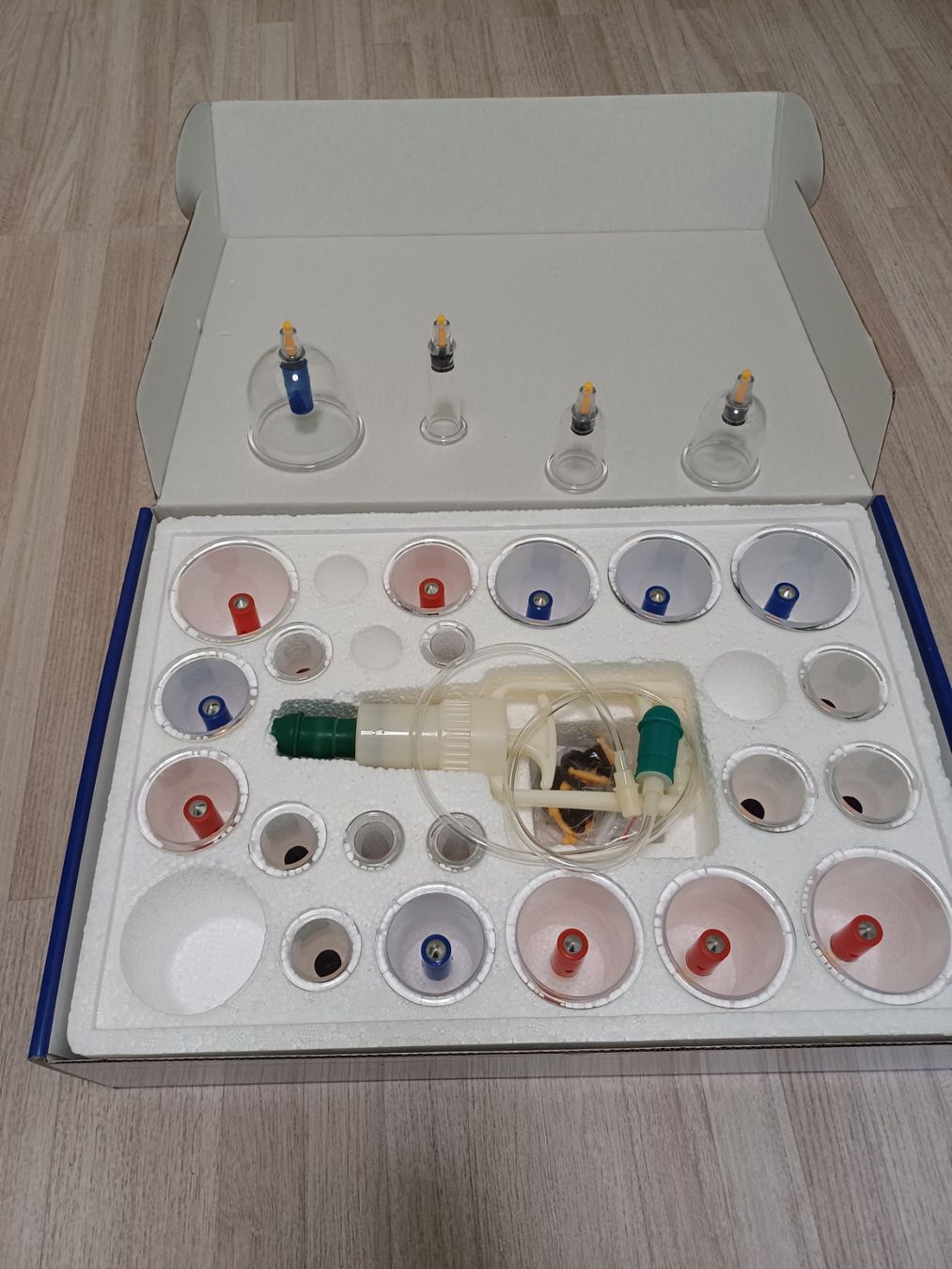 Attrezzature mediche: Set de ventouses, Schröpfgläser set – Usato da Soubey venduto da Mike4102 2