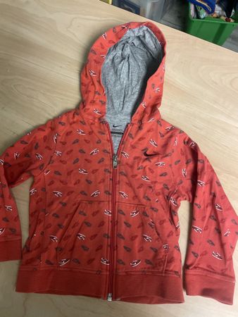 Süsses Nike Sweat Kaputzenjäckli Gr. 86