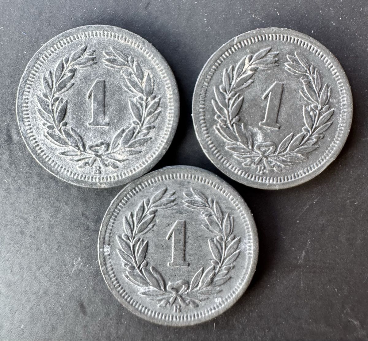 Tutti le monete: 3 x 1 Rappen 1943 – Usato da Meilen venduto da coins4sale 1