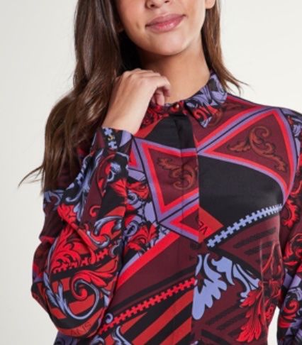 Versace Camicette: Camicetta in seta VERSACE JEANS **NUOVA** – Nuovo (secondo la descrizione) da Castel San Pietro venduto da Moregi 1