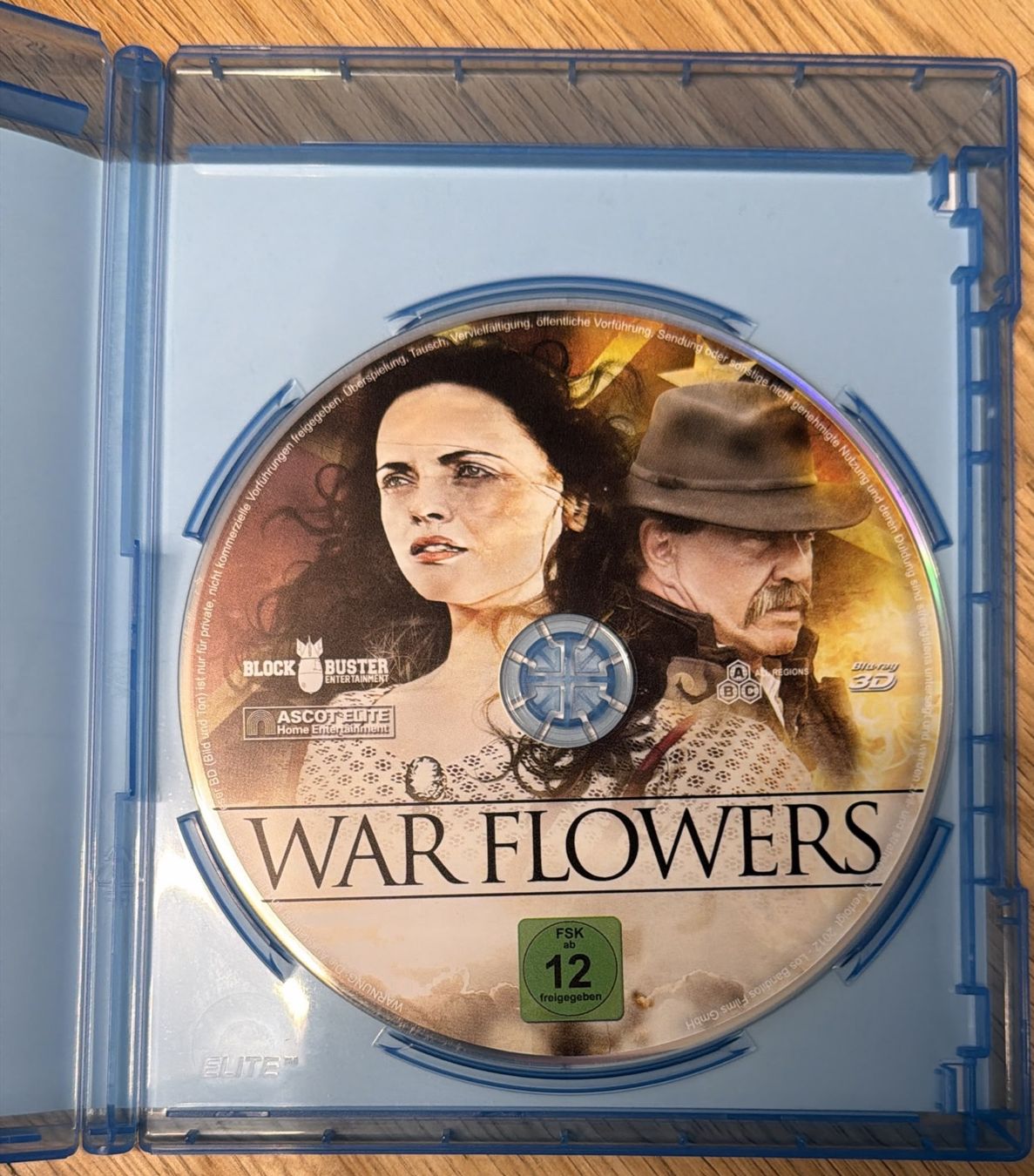 Tutti i DVDs: WAR FLOWERS BLU-RAY 3D – Usato da Zürich venduto da freioccasionen 2