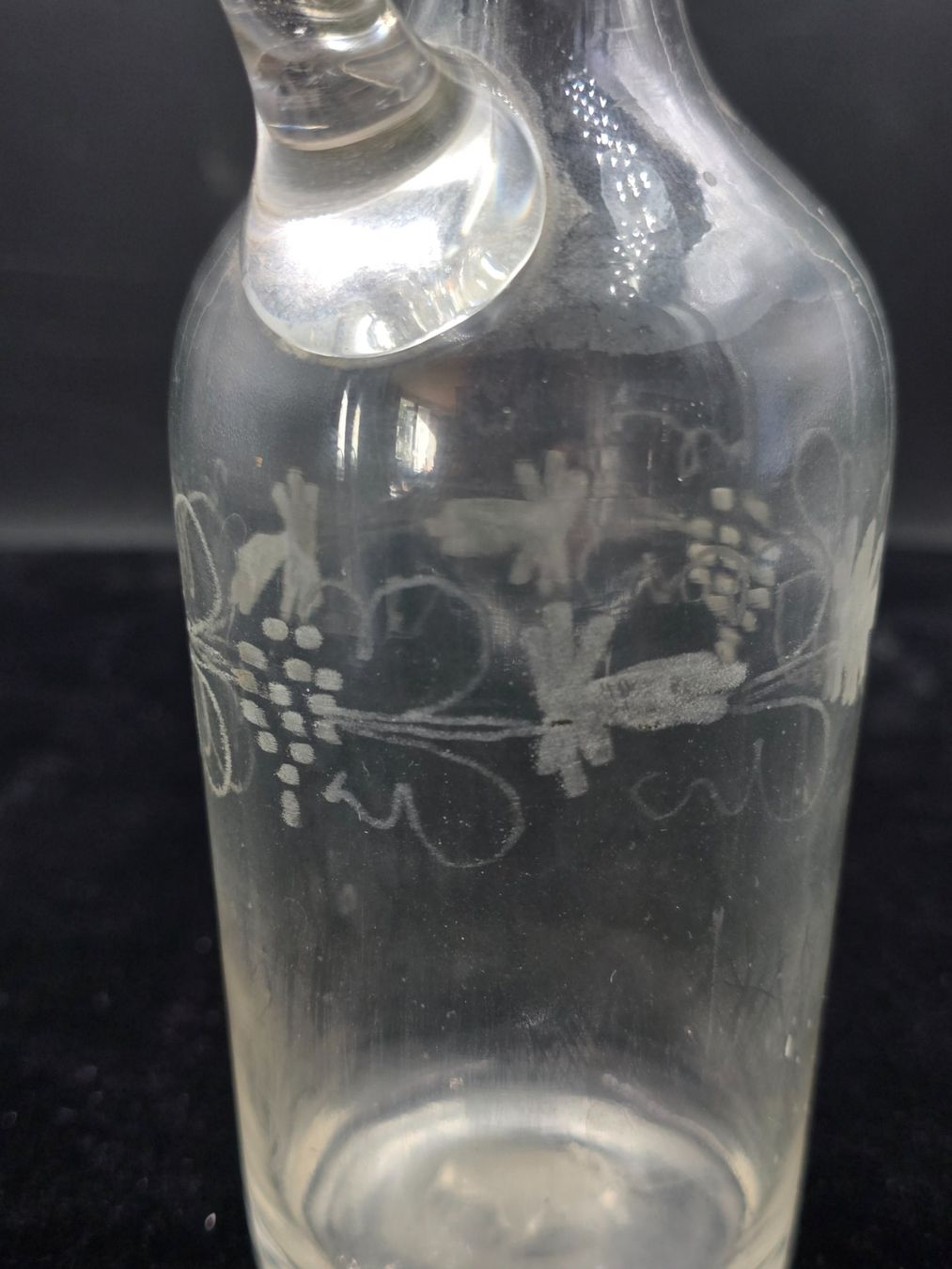Carafes: Antike Karaffe Glas geritzt – D'occasion à Rorschacherberg par snOOpydOg11 4