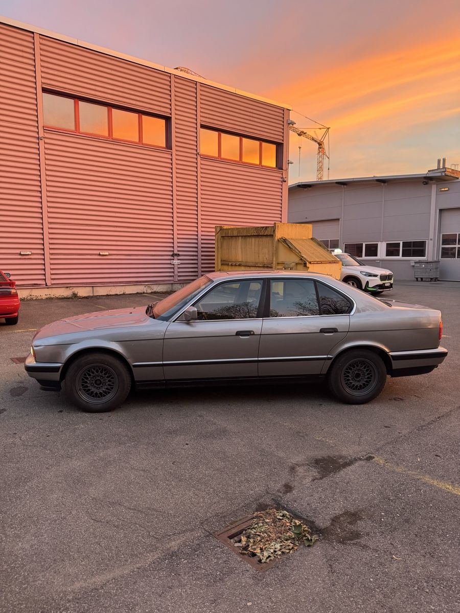 BMW Autos: BMW 525i – Gebraucht aus Neuhausen am Rheinfall von masorus 7