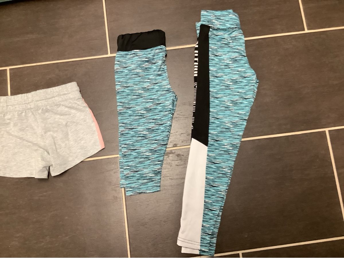 Lotti & Set di vestiti: Mädchen Sportkleiderpaket Gr. 128/134 – Usato da Brugg AG venduto da Sweety_pie 5