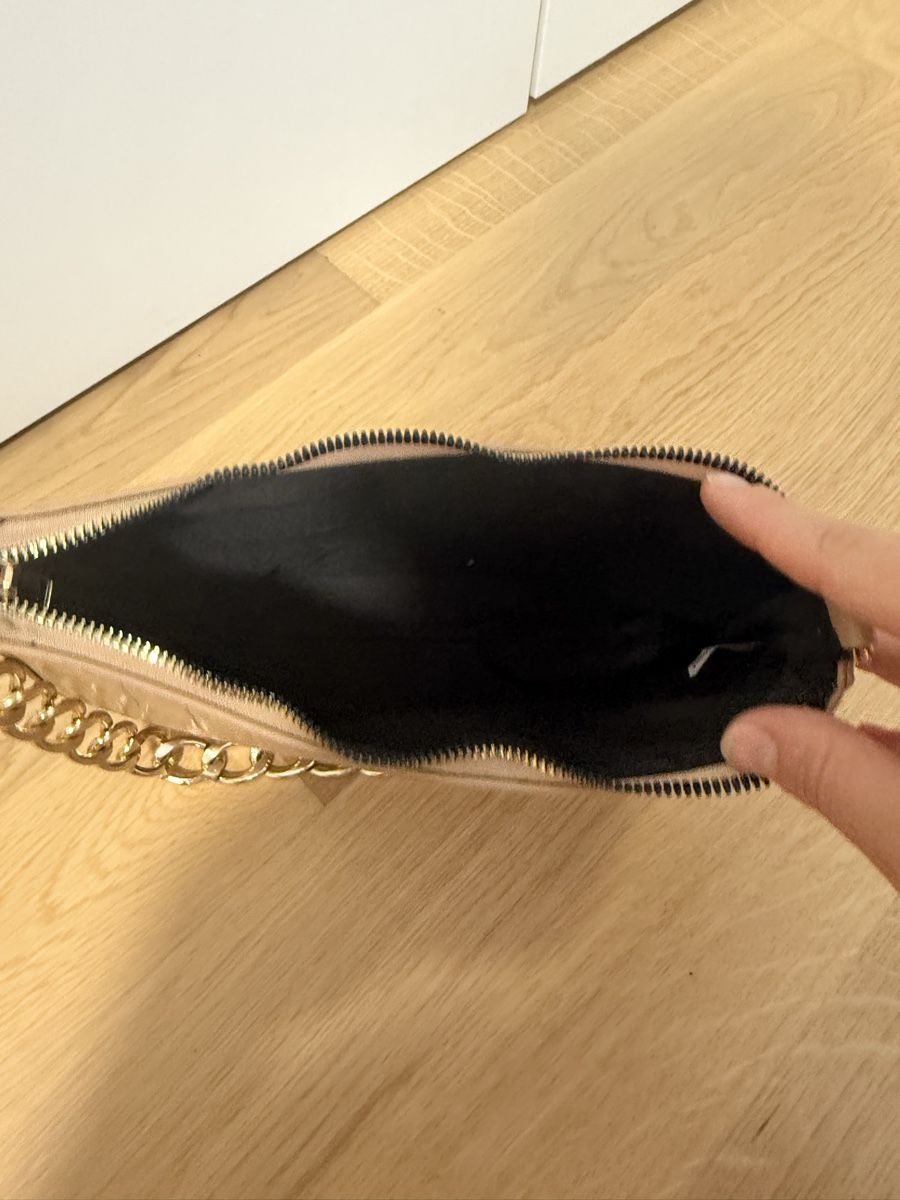 Taschen für Damen: Handtasche beige mit Golidkette – Neu (gemäss Beschreibung) aus seon von vikii._1 1