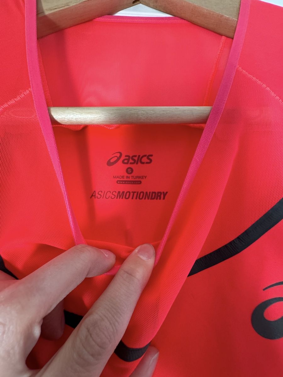 Asics T-shirt: Running - Shirt Asics – Nuovo (secondo la descrizione) da Zürich venduto da chr_lgh5 1