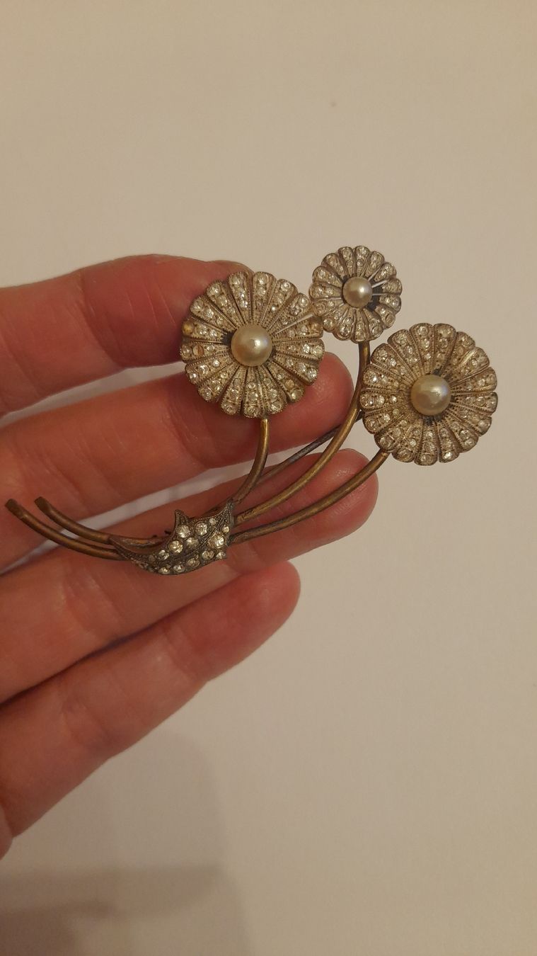 Spille & Fermagli: Spilla Vintage con Strass e Perle finte – Usato da Lugano venduto da ann_5w7n 1