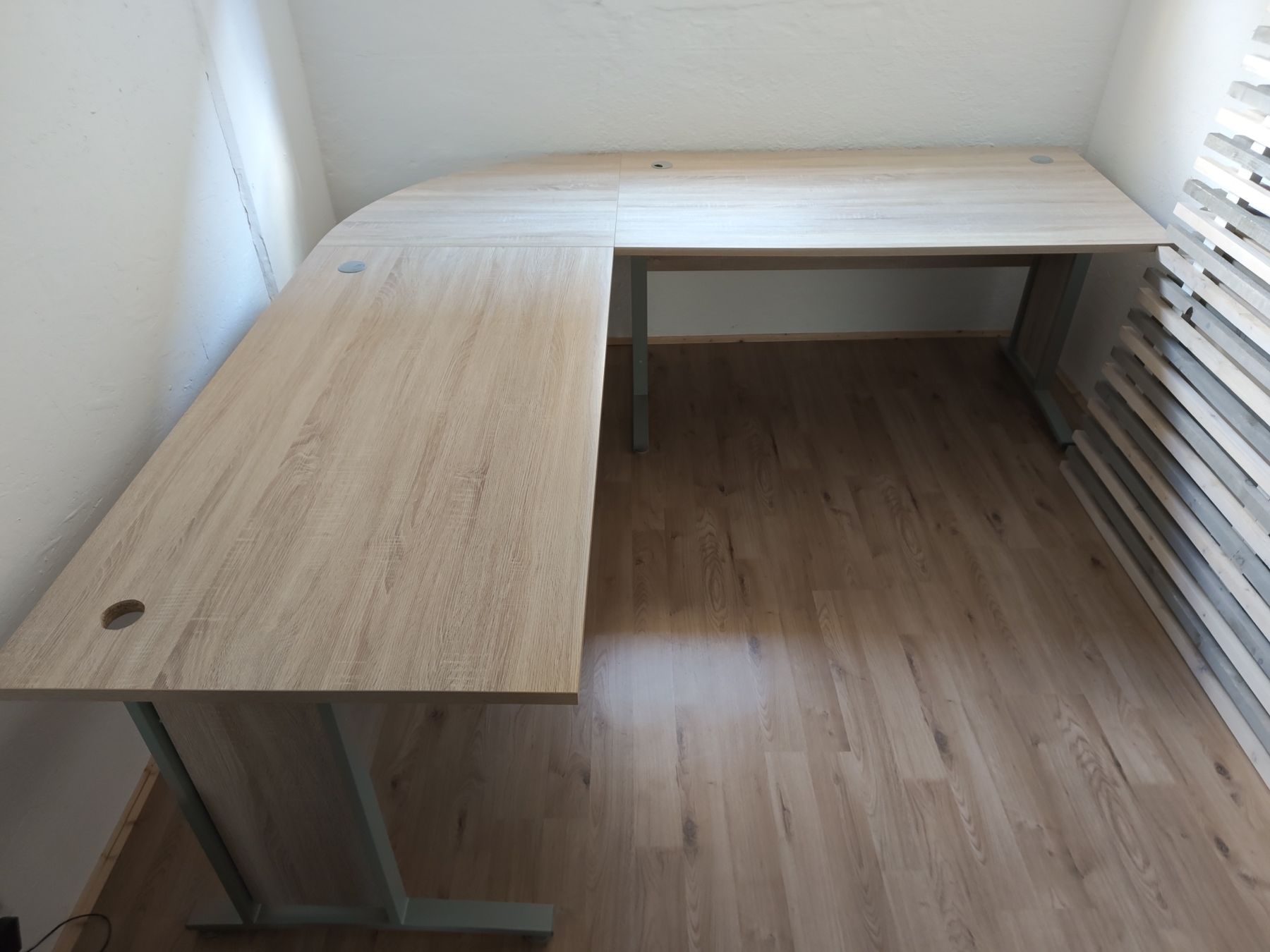 Scrivanie: Büro Tisch – Usato da Widnau venduto da aeb_2hcl