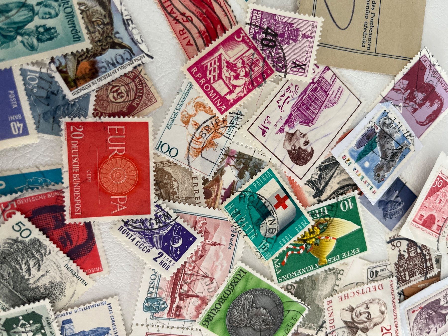 Tutti i francobolli: Lot 10: Lot mit mix Briefmarke – Usato da Chiasso venduto da AzenYa 2