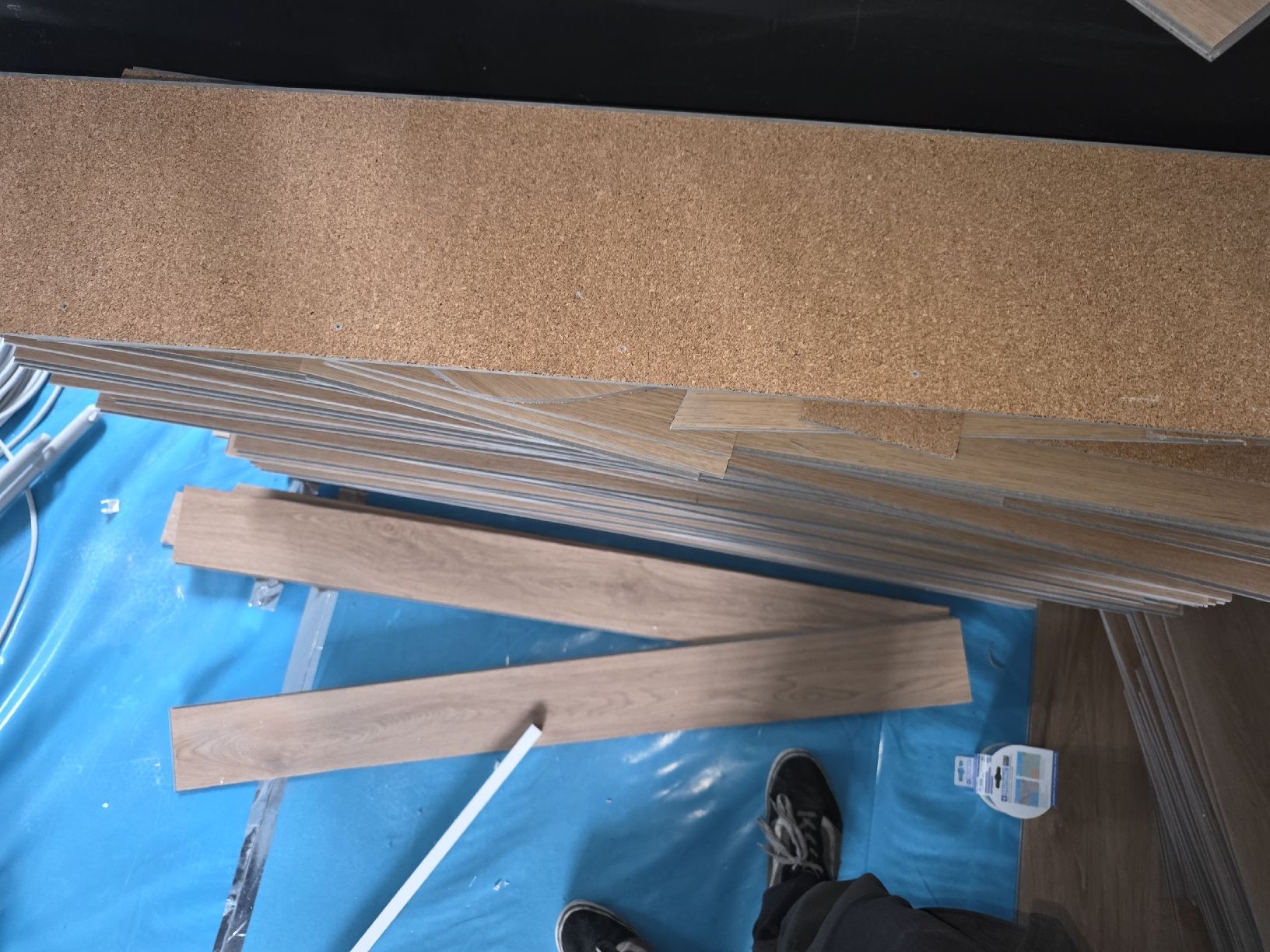 Rivestimenti per pavimenti: Hartvinyl Eichen Optic mit Trittdämmung originalverpackt – Nuovo e nell'imballaggio originale da Kaisten venduto da Simon_Manuel 4