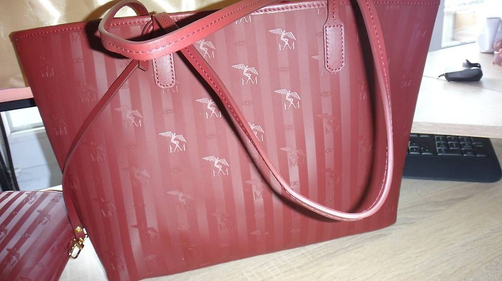 Maison Mollerus Taschen für Damen: Maison Mollerus Shoper "Bern" bordeaux – Neu (gemäss Beschreibung) aus Zürich von motfz-d 1