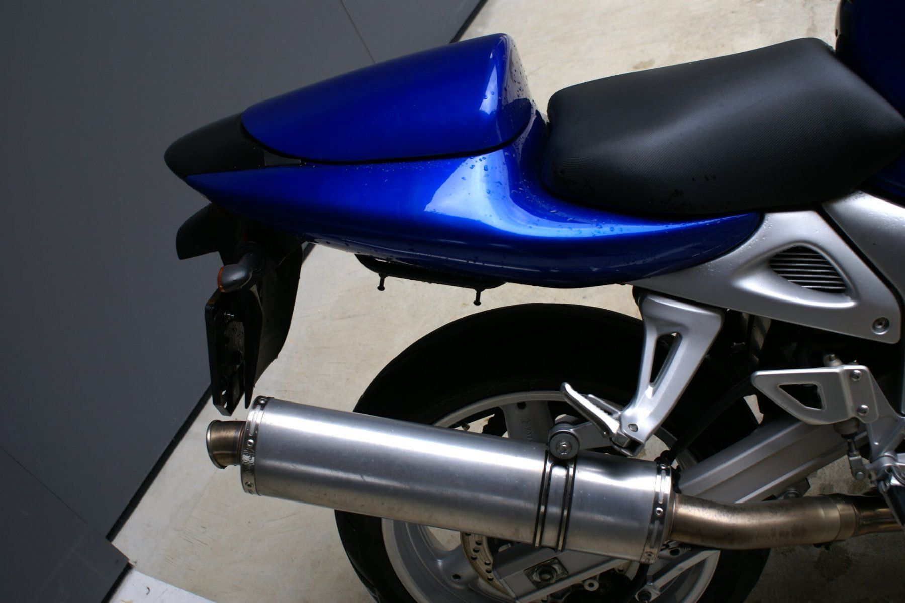 Suzuki Strada: Suzuki SV 650 - der Klassiker – Usato da Seewen SO venduto da Swiss-moto-bike 7