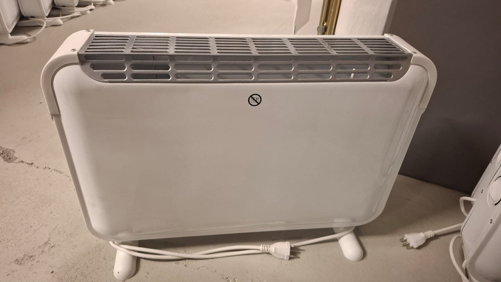 Heizgeräte: 15 Heizlüfter,  Lanai – Gebraucht aus Uster von Hotel_illuster 1