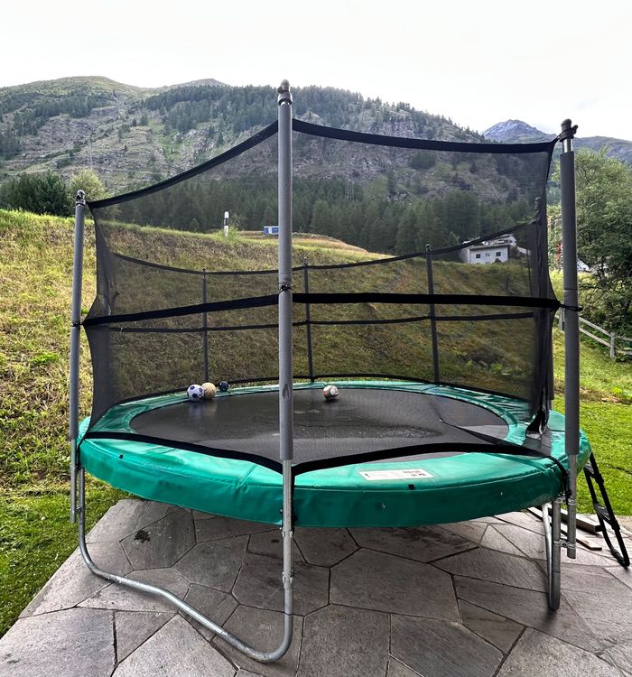 BERG Elite 430 Trampolin, ⌀ 430cm (Gebraucht) in Pontresina für CHF 20 – nur Abholung auf Ricardo kaufen