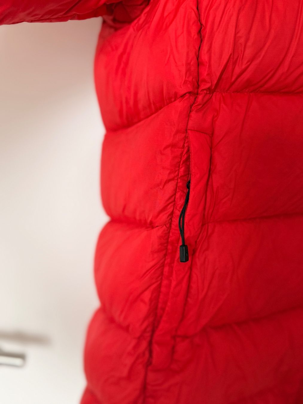 Peak Performance Manteaux: Peak Performance Frost Down Jacket size small – Neuf (Voir description) à Uerikon par kpr_t5k2 2