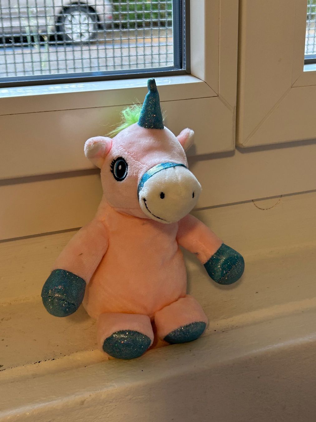 Jouets: Süsses Einhorn mit bunter Mähne – Neuf avec emballage d'origine à Wabern par belka72