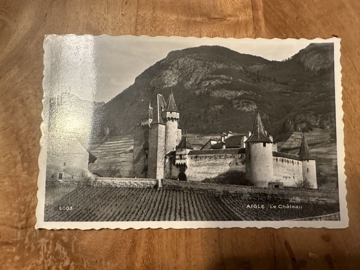 Cartoline postali: AK mit Schloss Aigle. – Usato da Frauenfeld venduto da aluma14 4