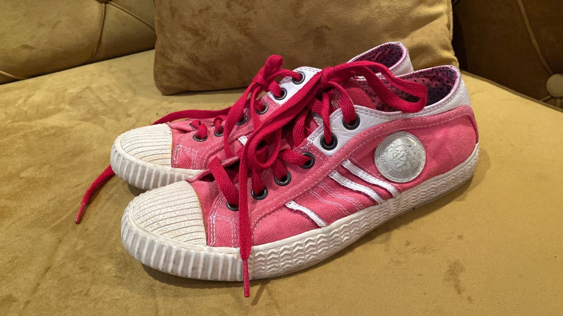 Diesel Scarpe da donna: Damen Sneaker von Diesel, Gr. 38 – Usato da Dagmersellen venduto da sheli17