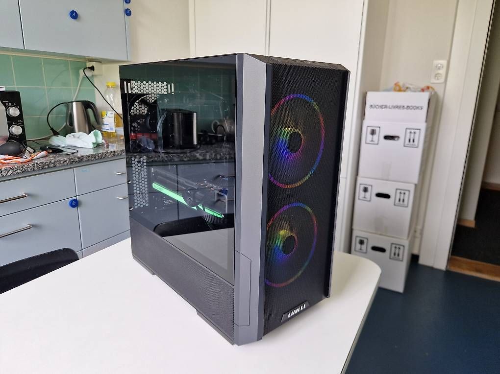 PC: High End AMD Gaming PC – Usato da Zürich venduto da Antaressquadron 1