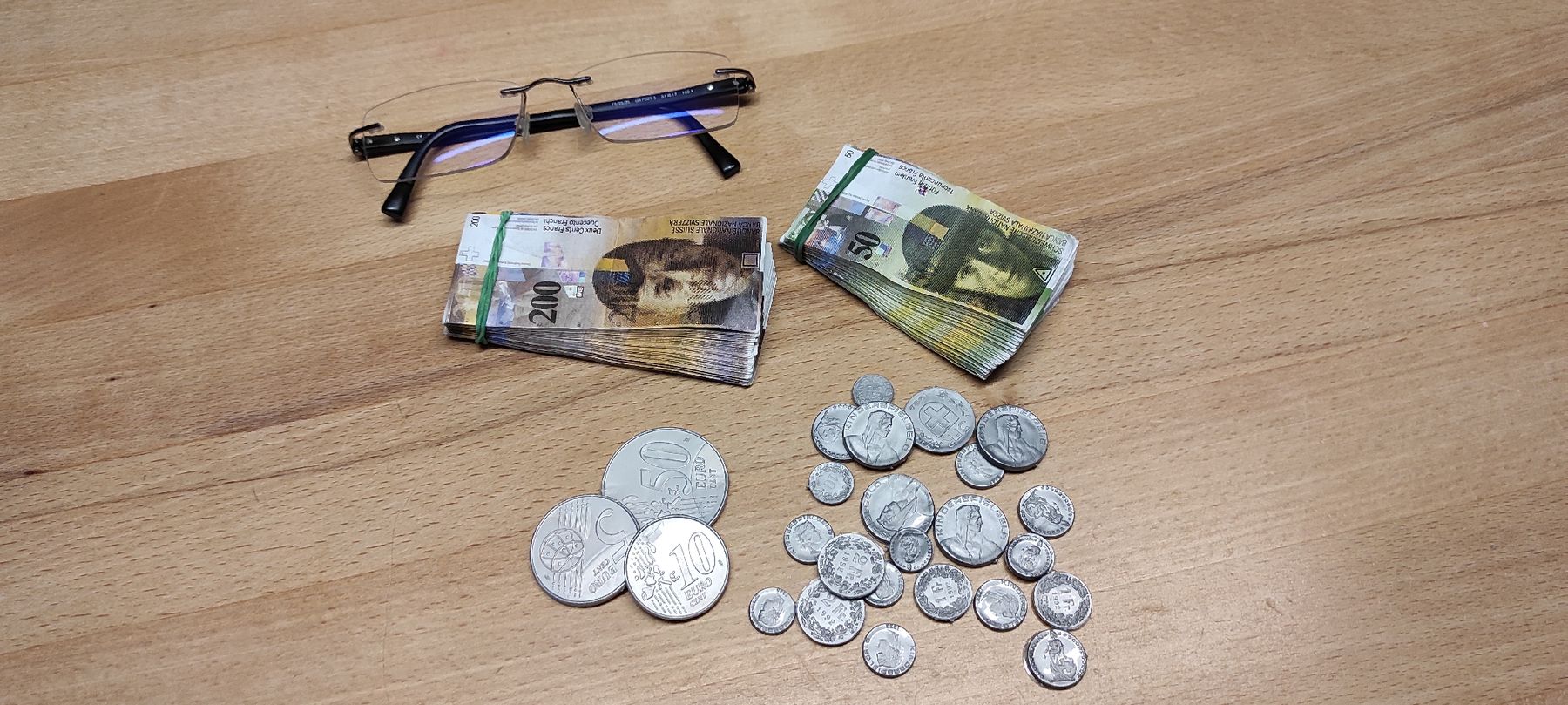 Giocattoli: Spielgeld CHF Bargeld, Muenzen, Kinder. – Nuovo (secondo la descrizione) da Zollbrück venduto da Turner5 1